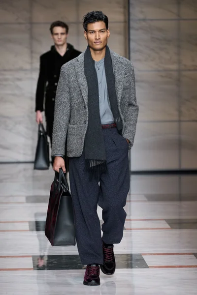 Look 36